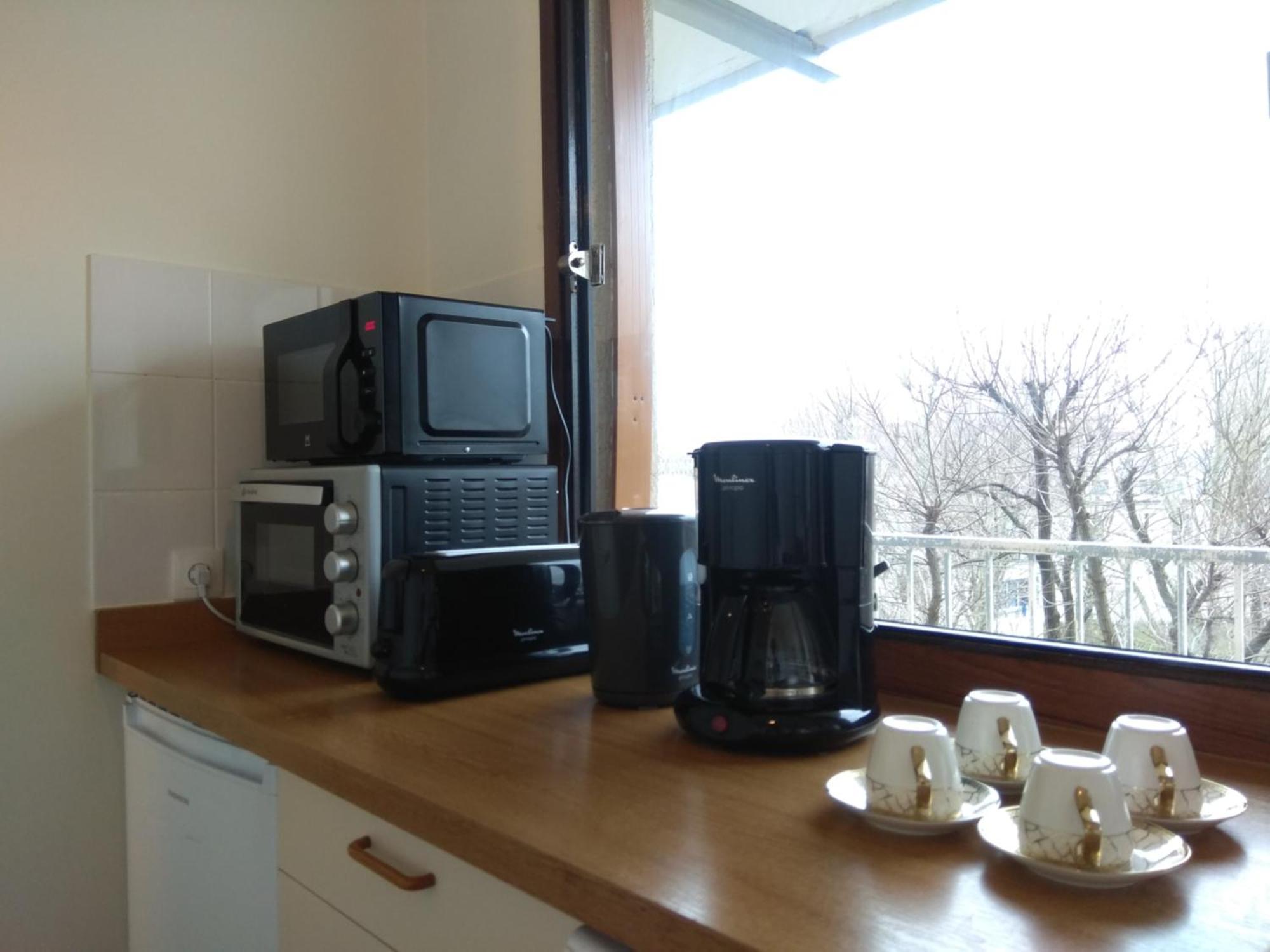 Budget Apart With Balcony And Great View Saint-Denis  Esterno foto