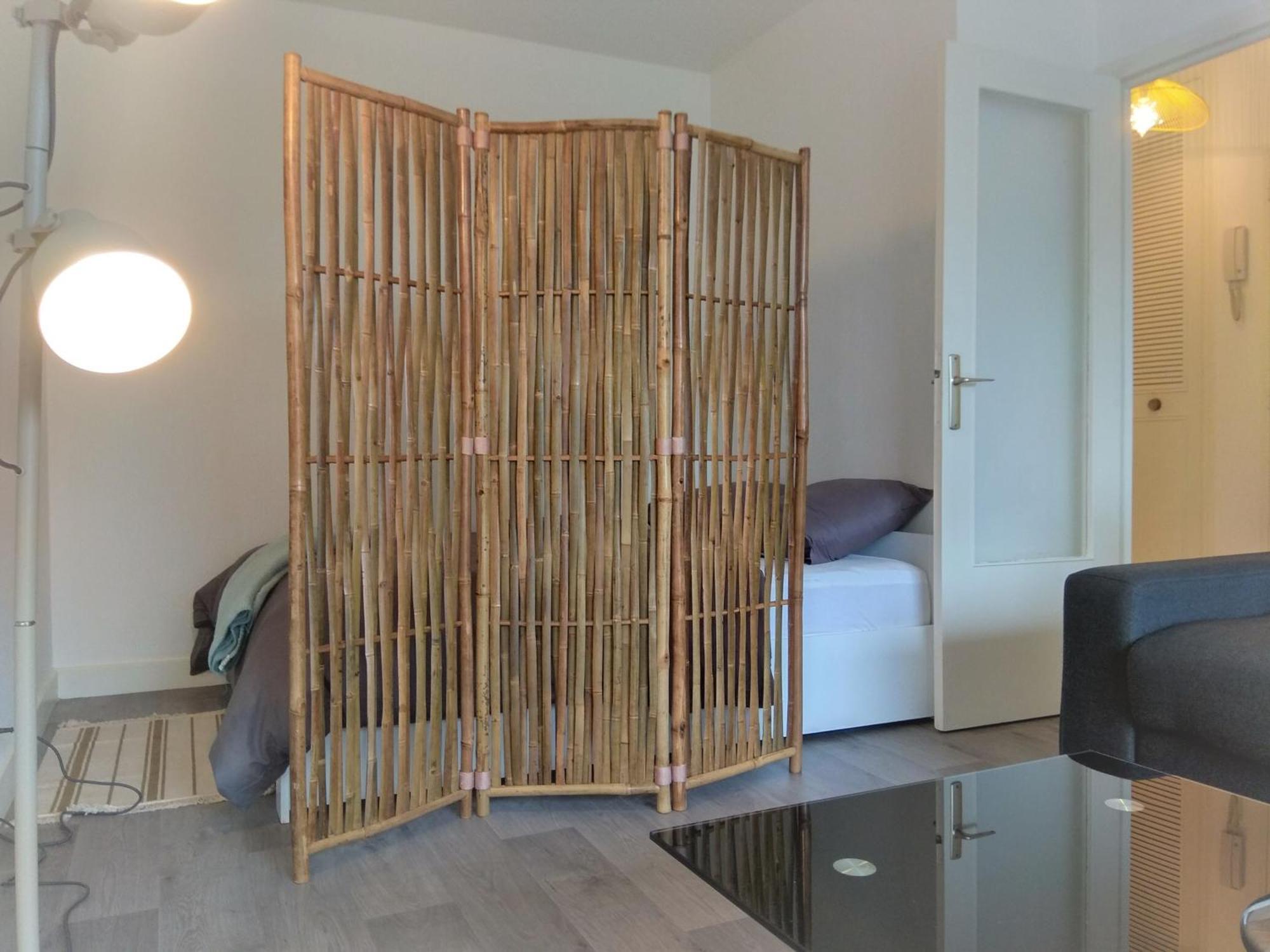 Budget Apart With Balcony And Great View Saint-Denis  Esterno foto