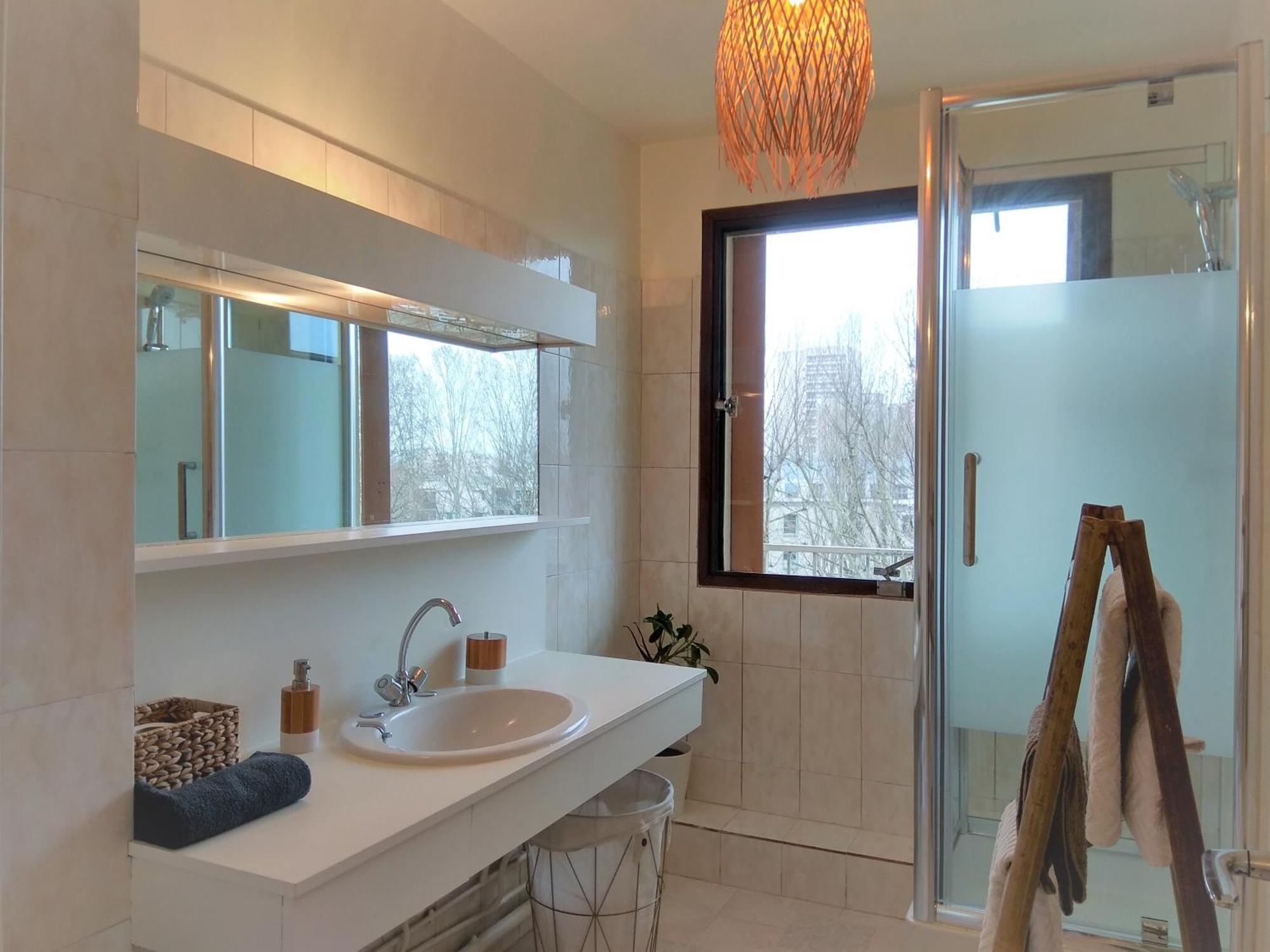 Budget Apart With Balcony And Great View Saint-Denis  Esterno foto